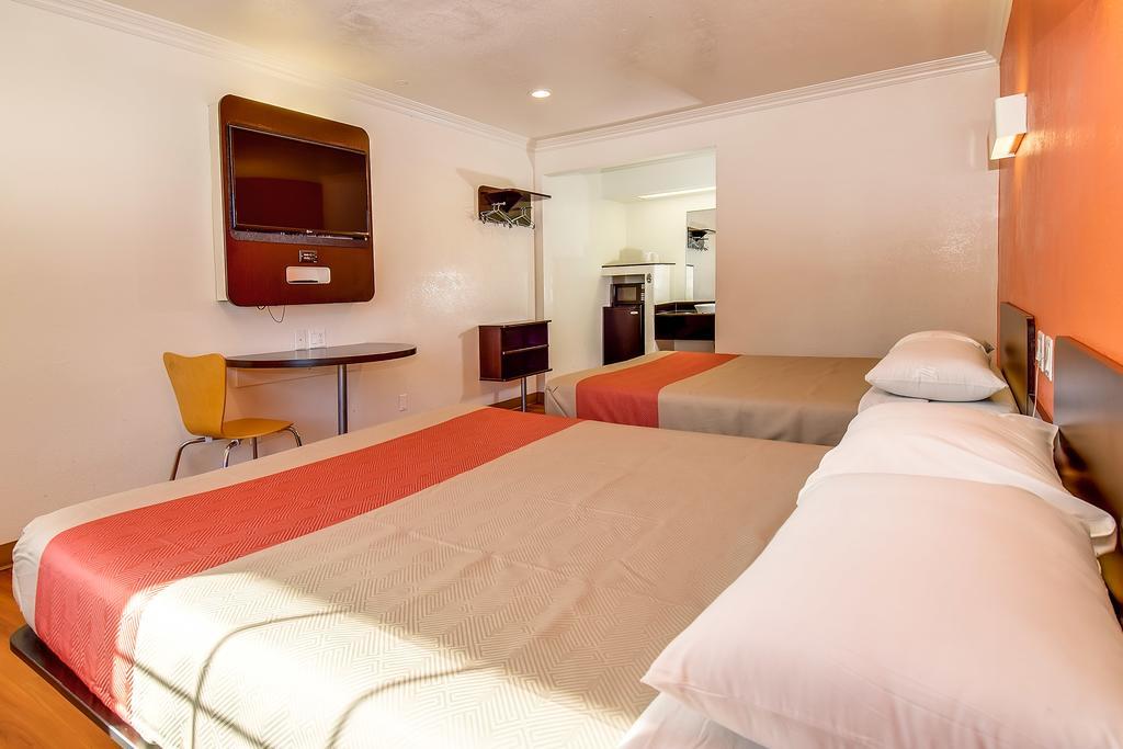 Motel 6 Garden Grove Exteriér fotografie