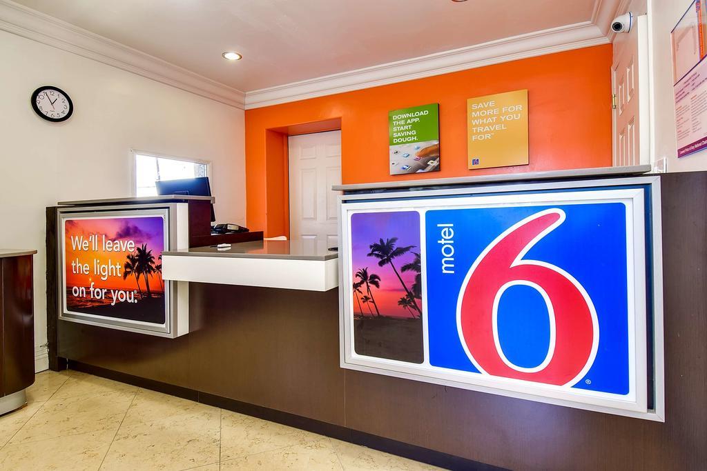 Motel 6 Garden Grove Exteriér fotografie