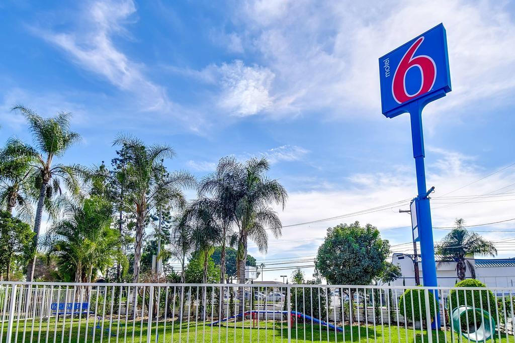Motel 6 Garden Grove Exteriér fotografie
